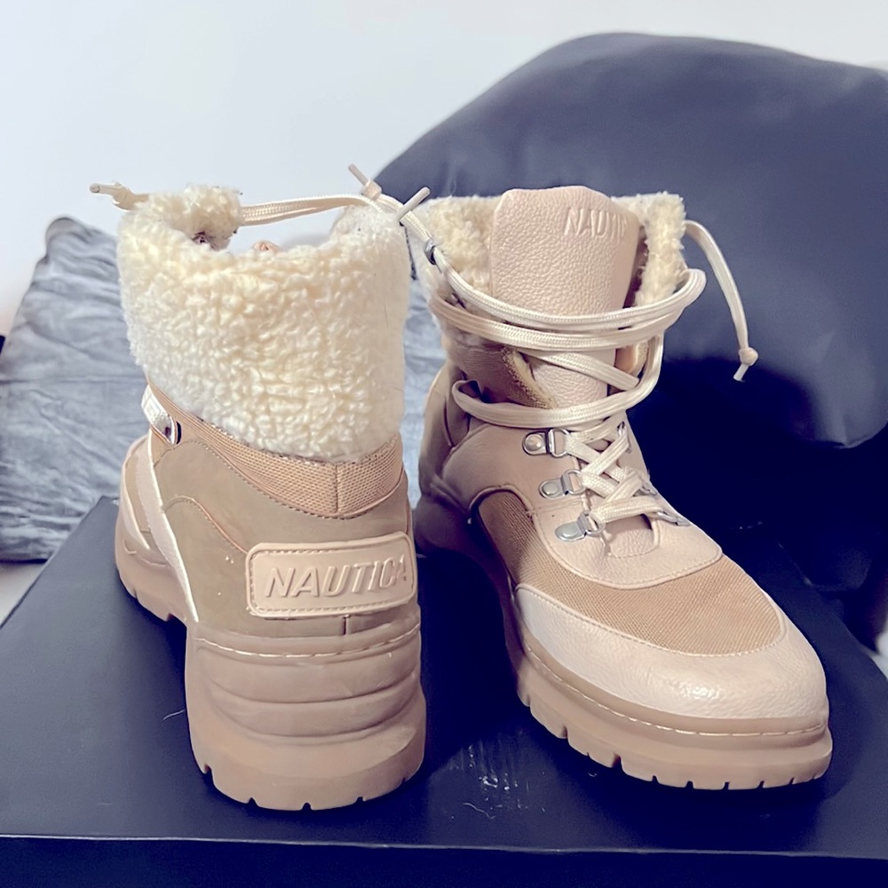 Nautica Boots with Sherpa Detail